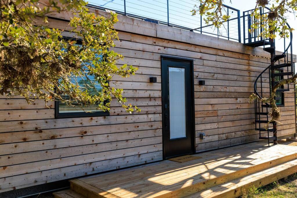 פרדריקסברג New! The Texas Longhorn-Luxury Container Home מראה חיצוני תמונה